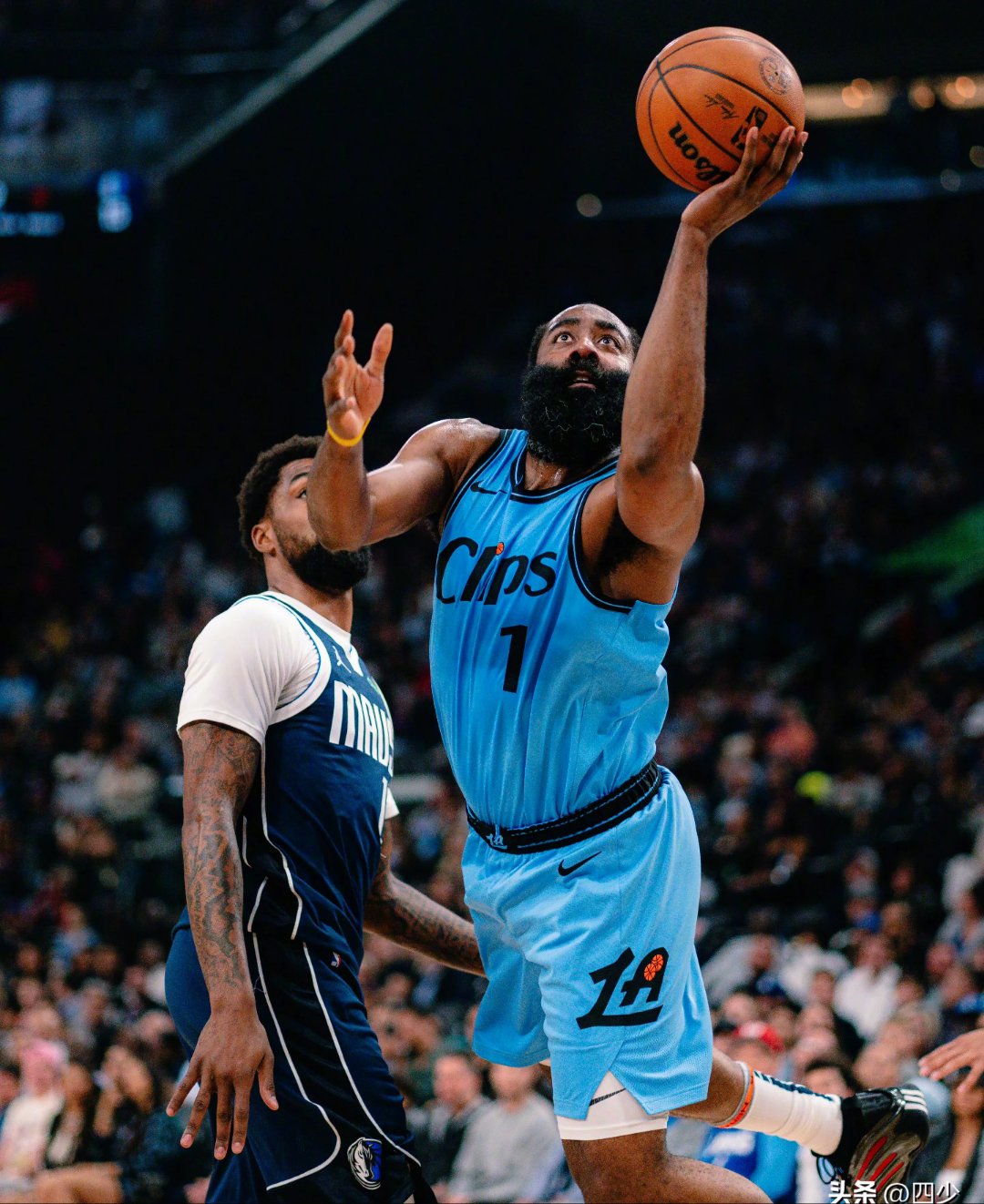 今晚达拉斯独行侠备战亚冠哈登在拜仁比赛中关键助攻，法兰克福手感冰凉备战NBA总决赛瞬间刷屏的简单介绍