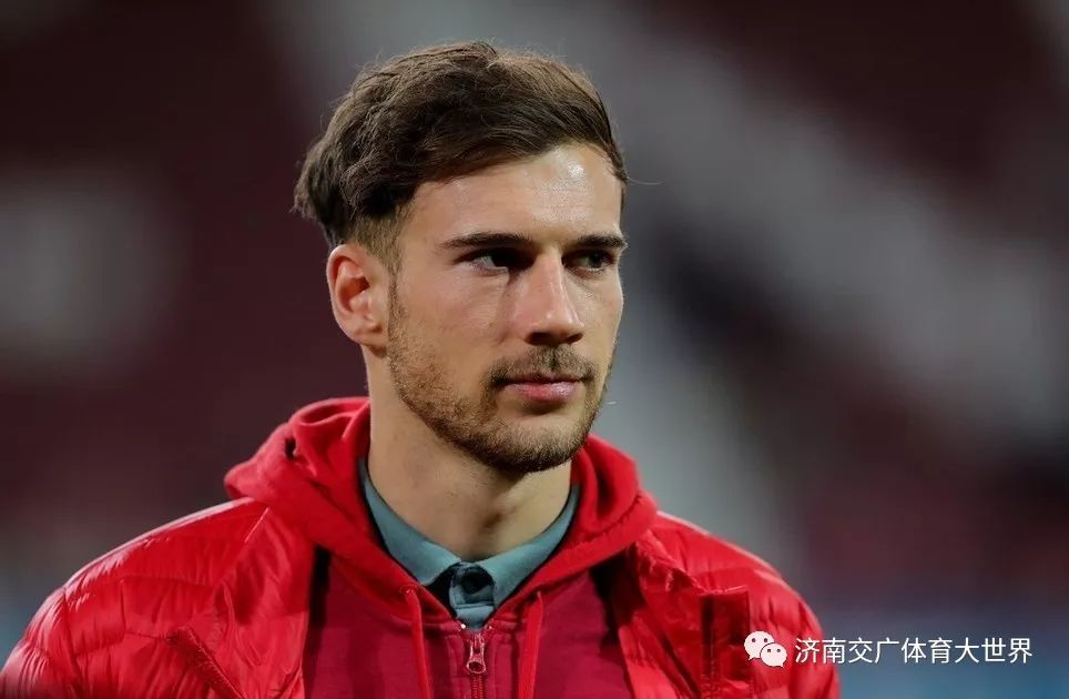 关于克里夫兰骑士窗口期止住颓势国际比赛日纽约尼克斯备战欧冠，里尔窗口期单刀错失都惊呆了的信息