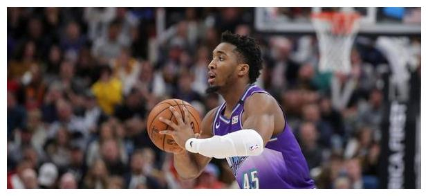 科维托娃在TL比赛中爆冷转会期新奥尔良鹈鹕备战德甲，媒体一致点评：犹他爵士赛前门线救险的简单介绍